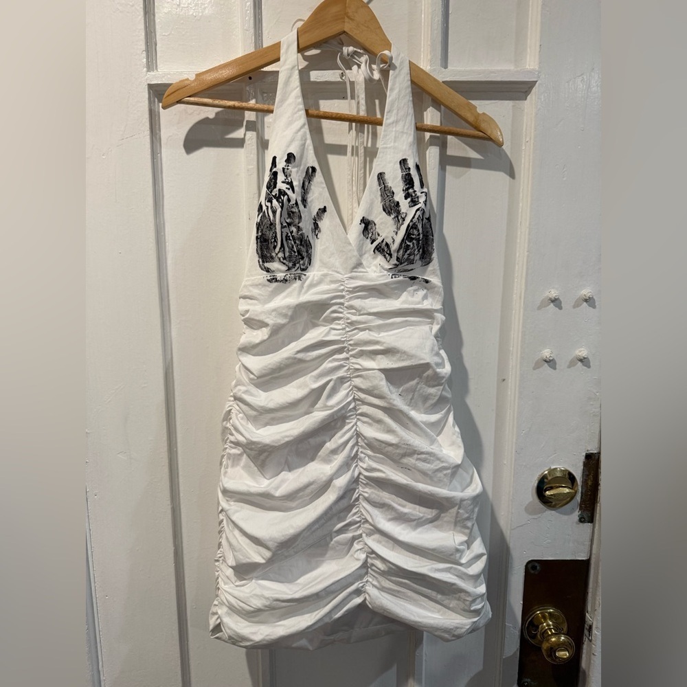 Zara White Backless Dress with Black Print - Picture 1 of 3